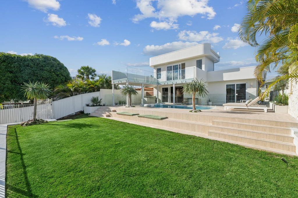 14 Verdichio Ave, Mermaid Waters, QLD 4218