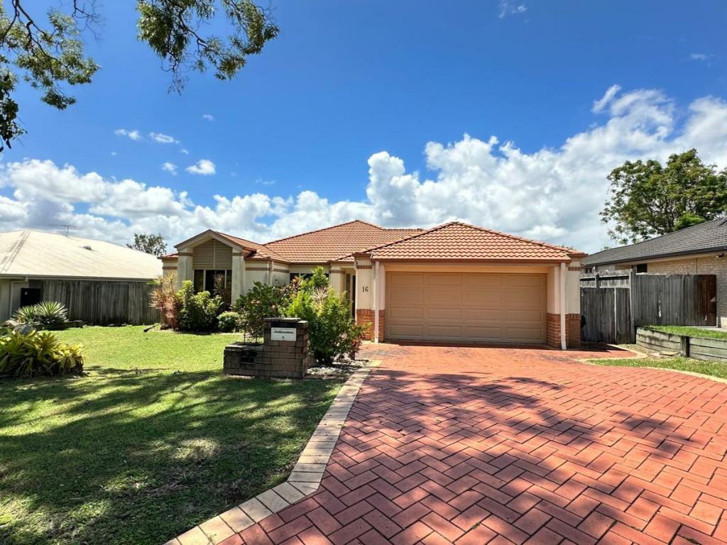 16 Murramarang Dr, Parkinson, QLD 4115