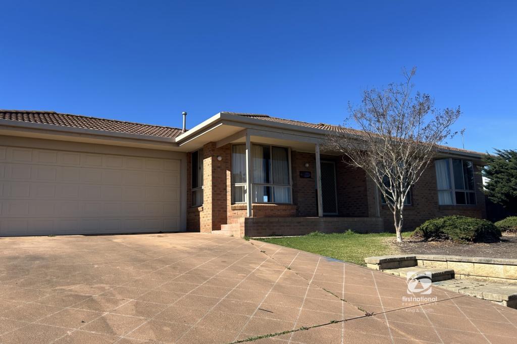 18 Harnham Dr, Bairnsdale, VIC 3875