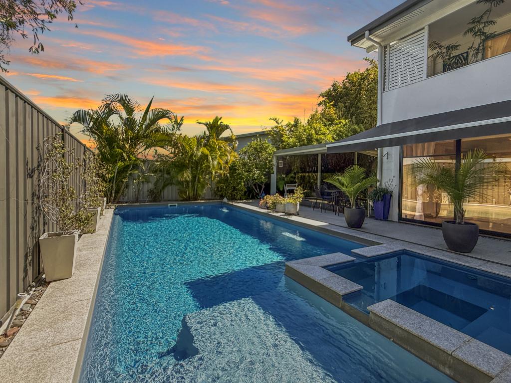 2 Saunders St, Point Vernon, QLD 4655