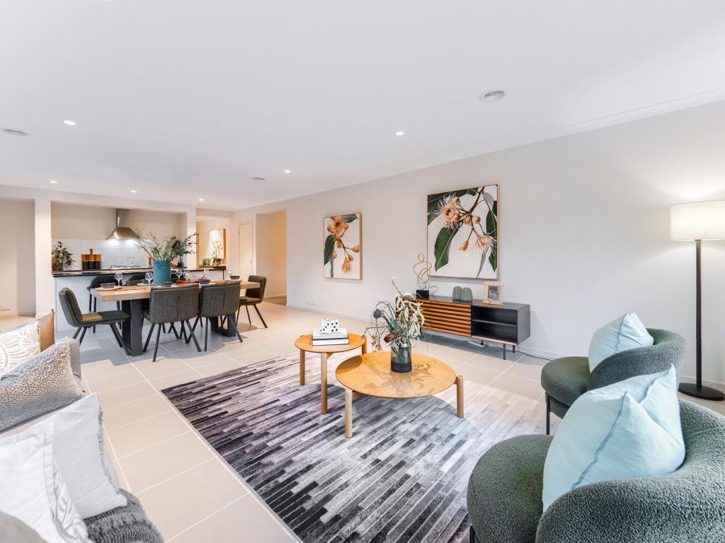 74 SELANDRA BVD, CLYDE NORTH, VIC 3978