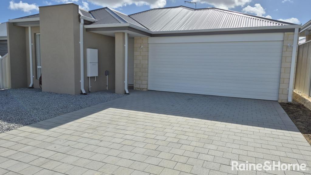 4 Carousel Loop, Brabham, WA 6055