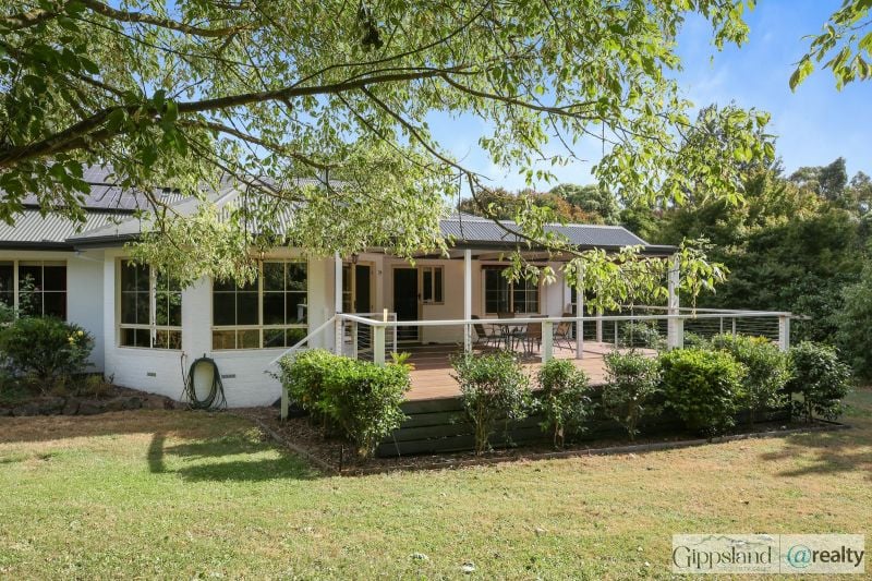 4 Hunter Cl, Drouin, VIC 3818