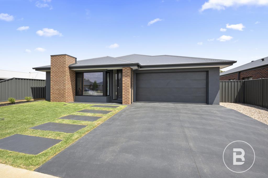 6 DAIRY CRES, MARYBOROUGH, VIC 3465