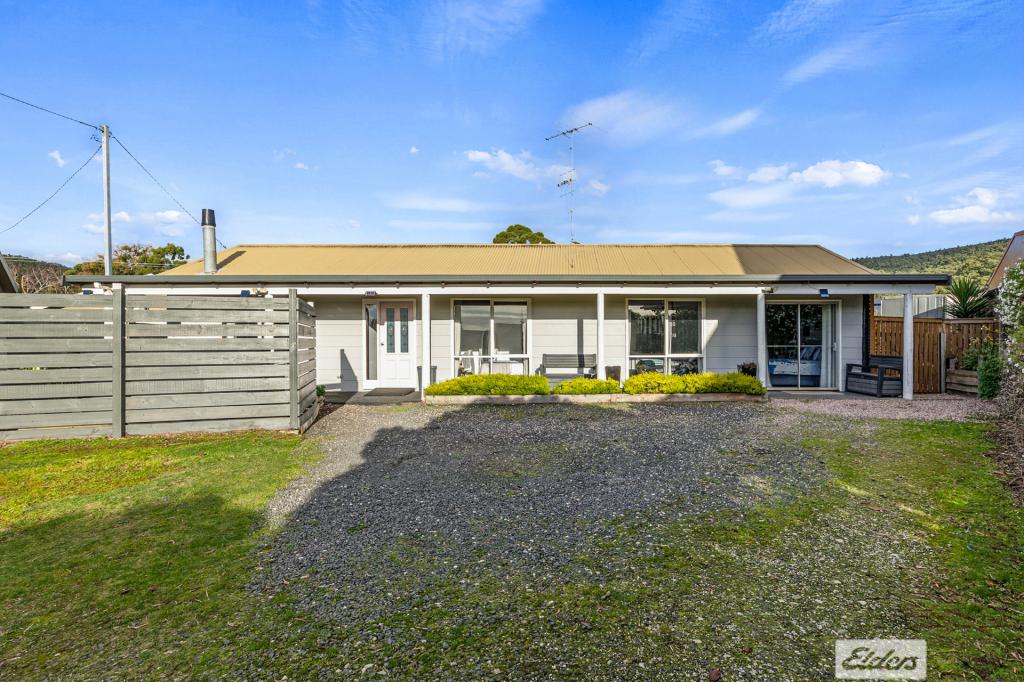 19 Irbys Crcs, Sisters Beach, TAS 7321