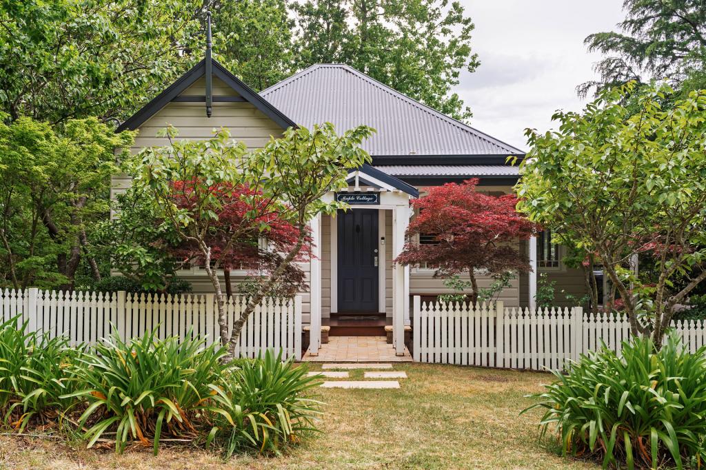 10 Cook St, Leura, NSW 2780