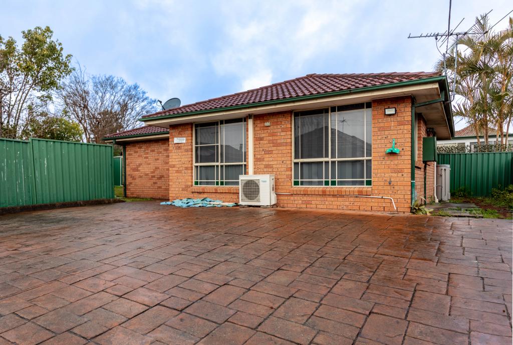 60a Oxford St, Guildford, NSW 2161