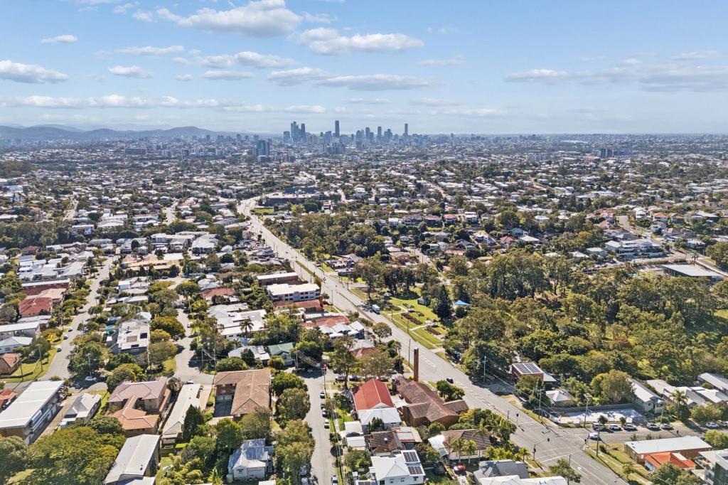 14 Agnes St, Holland Park West, QLD 4121