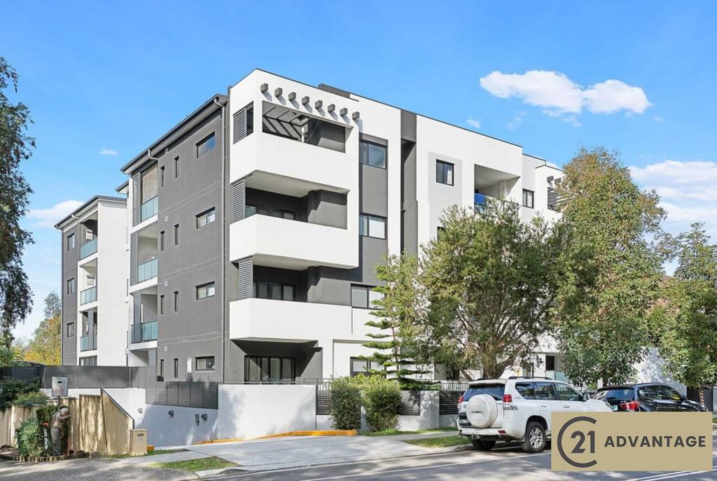 24/60 LANE ST, WENTWORTHVILLE, NSW 2145
