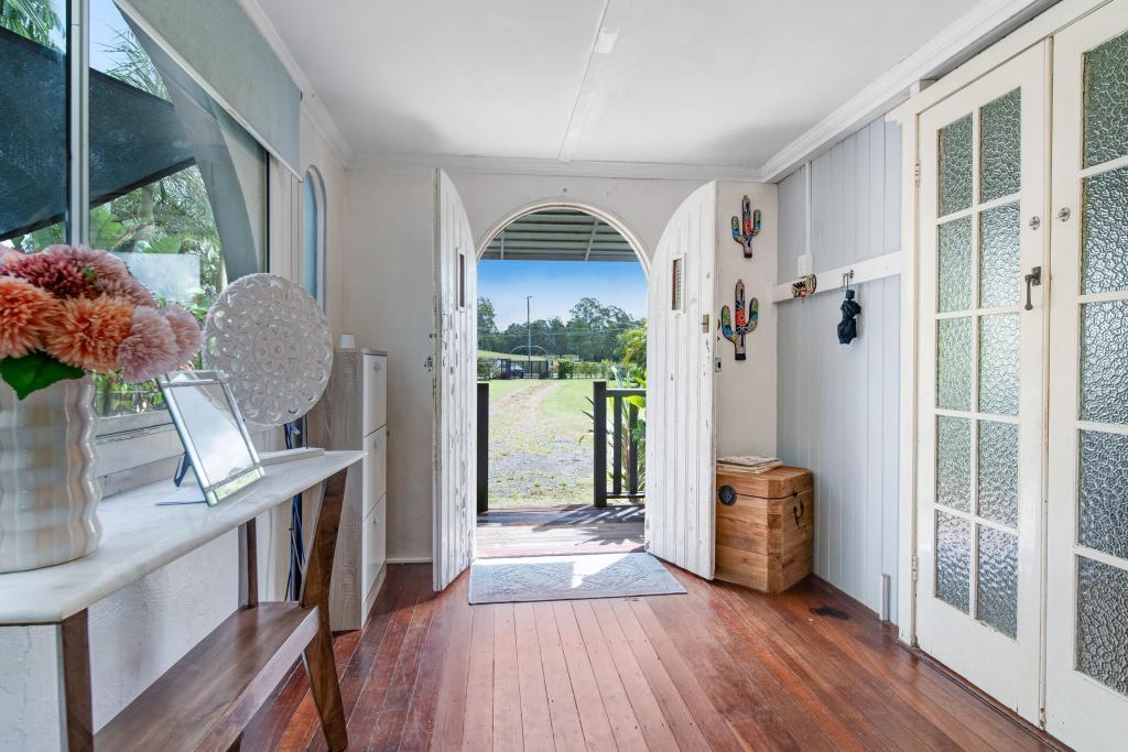 32 Eudlo Rd, Mooloolah Valley, QLD 4553