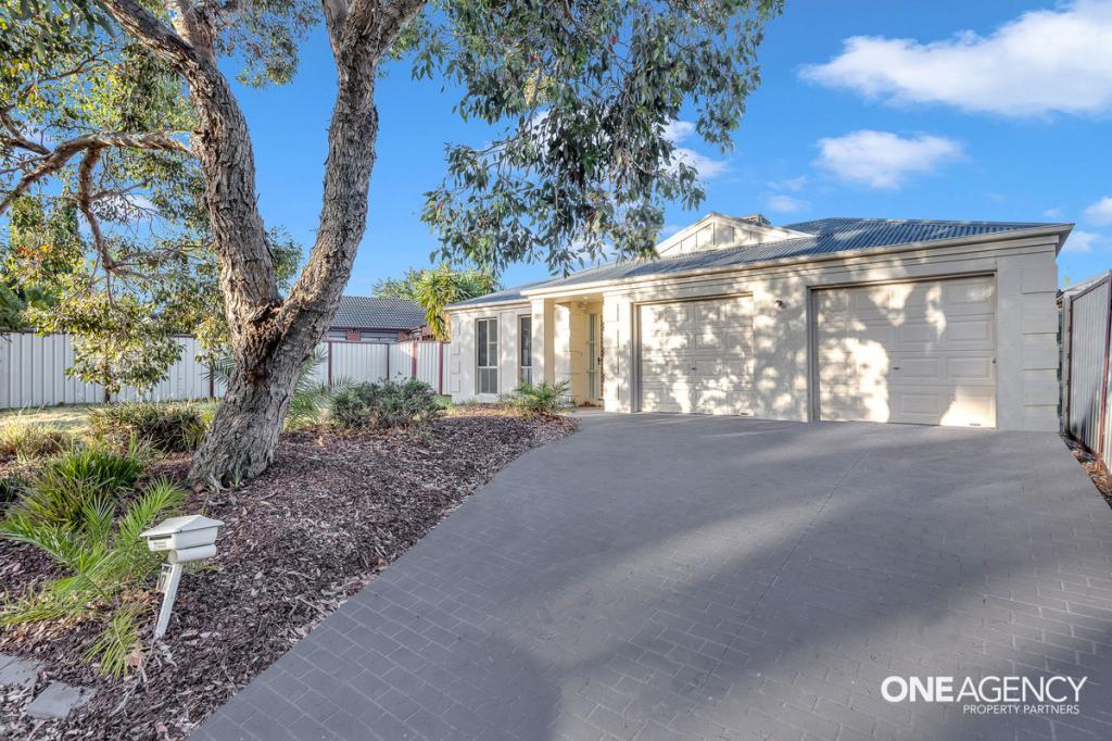 17 Lennon Bvd, Point Cook, VIC 3030