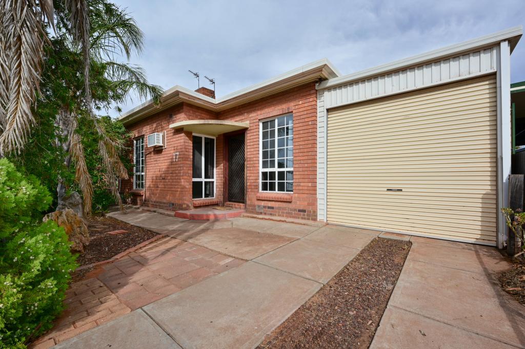 17 Brealey St, Whyalla Playford, SA 5600