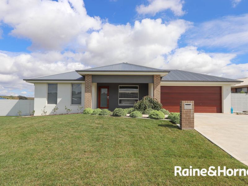 7 Barney St, Windradyne, NSW 2795