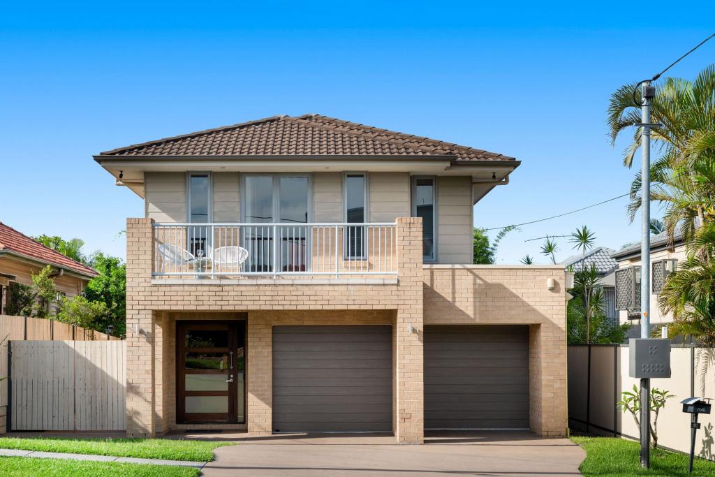 10 HERBERTSON RD, CARINA HEIGHTS, QLD 4152