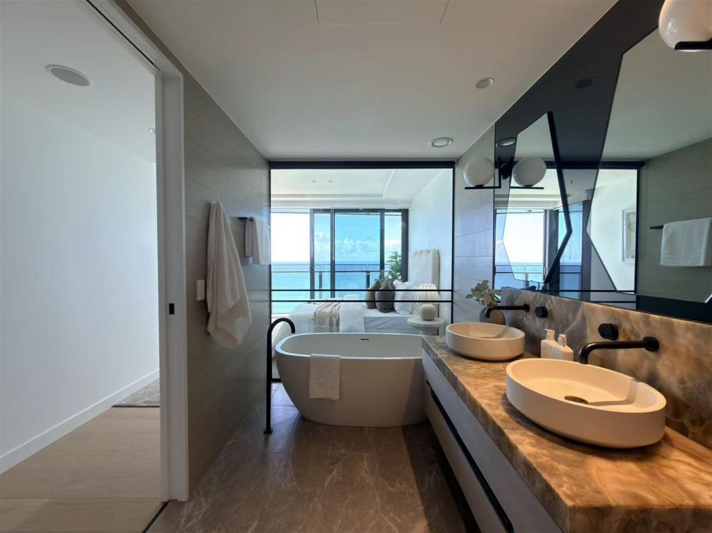 12903/36 Old Burleigh Rd, Surfers Paradise, QLD 4217