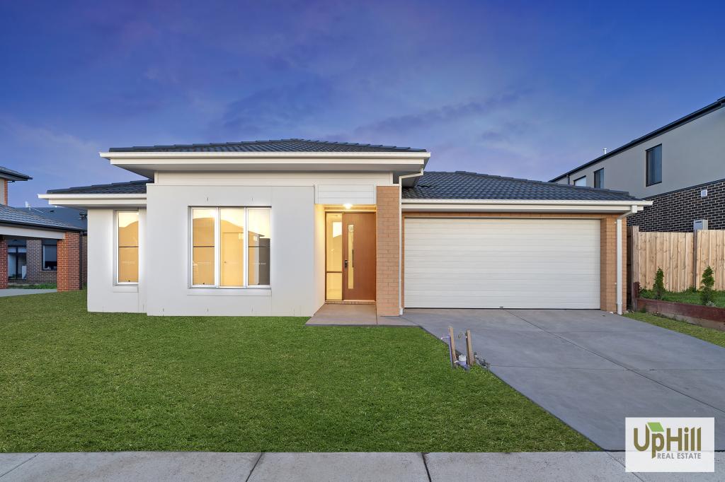 8 TRAPANI ST, CLYDE, VIC 3978