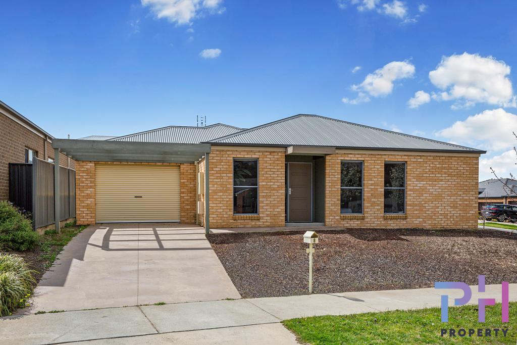 8 Kingston Dr, Eaglehawk, VIC 3556