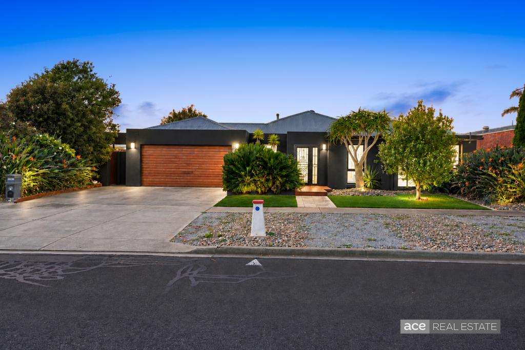 32 Westleigh Dr, Werribee, VIC 3030
