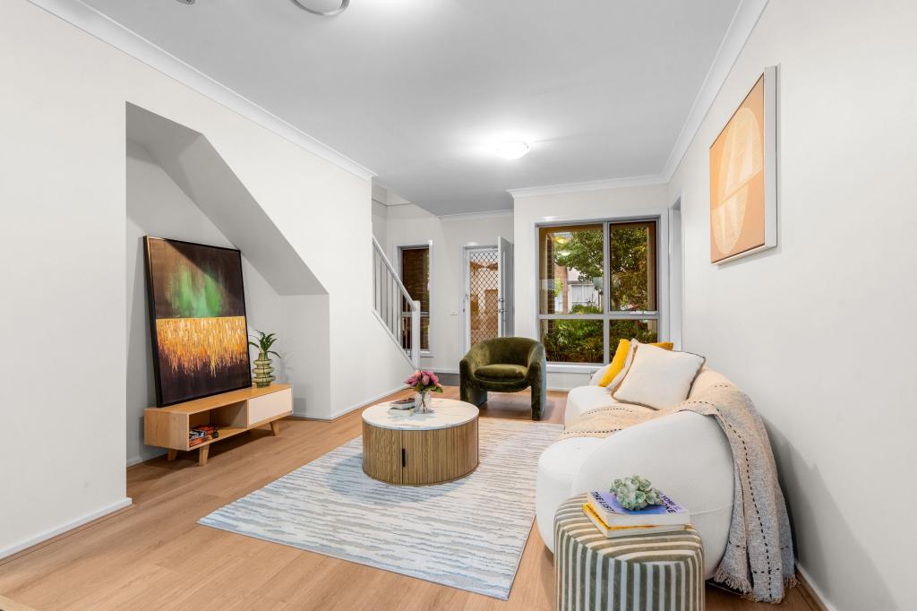 13 Lookout Cct, Stanhope Gardens, NSW 2768