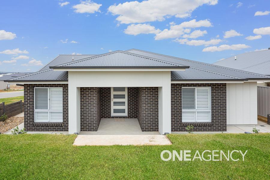 118 Valencia Dr, Gobbagombalin, NSW 2650