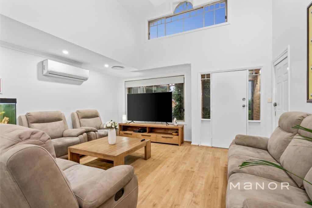 4 Mazari Gr, Stanhope Gardens, NSW 2768