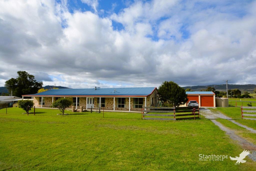 25 Treverton St, Wallangarra, QLD 4383