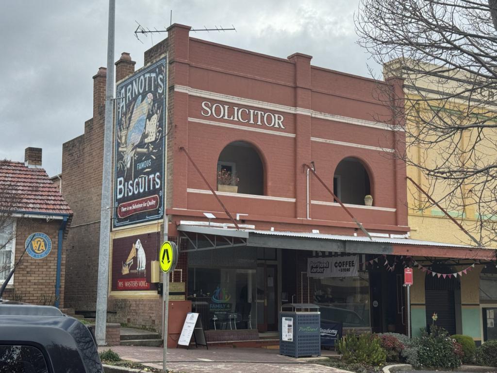 8b Wolgan St, Portland, NSW 2847