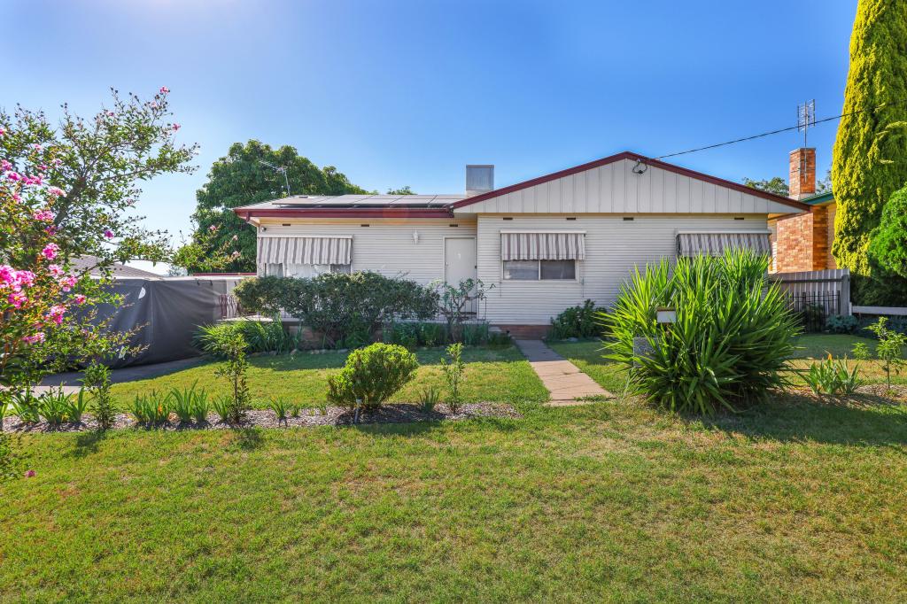 1 Jonathan St, South Tamworth, NSW 2340