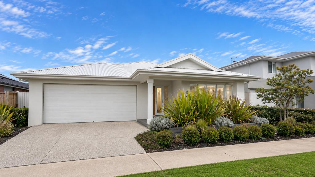 7 BUCHANAN BVD, ARMSTRONG CREEK, VIC 3217