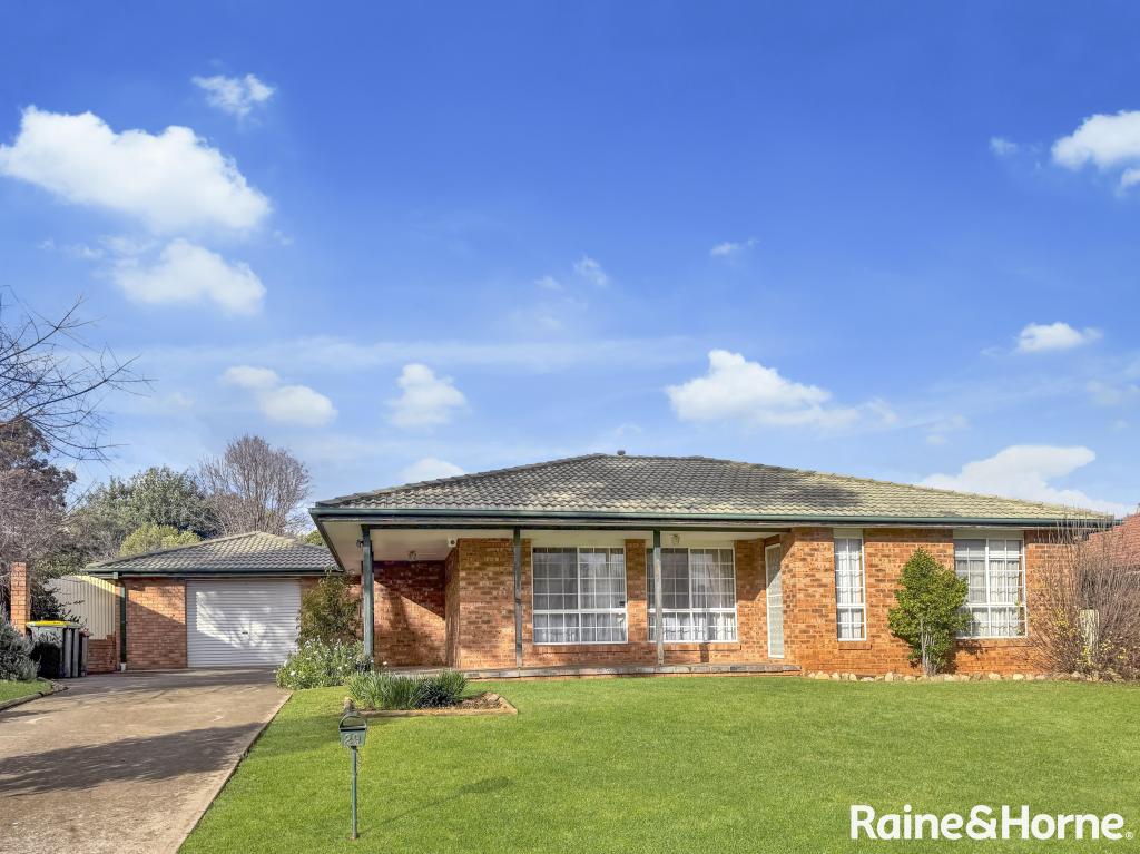 29 Mcnarry Pl, Young, NSW 2594