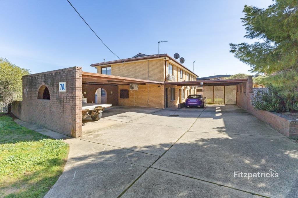 1/7a Henschke Ave, Tolland, NSW 2650