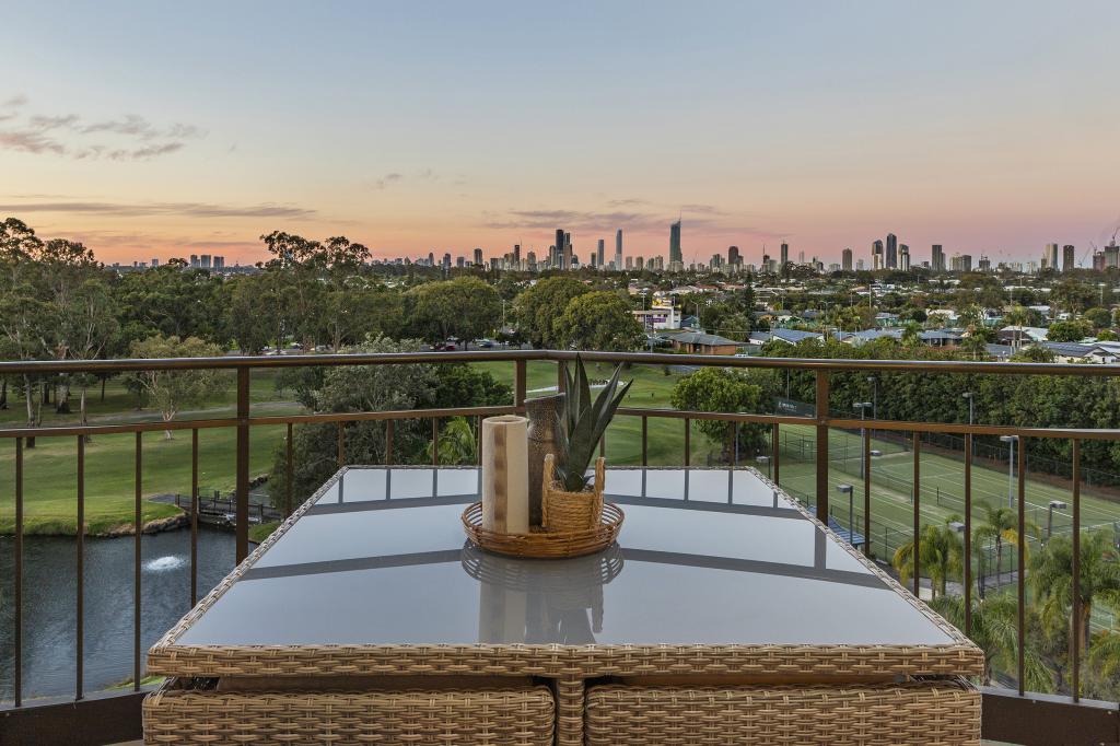 56/11 Fairway Dr, Clear Island Waters, QLD 4226