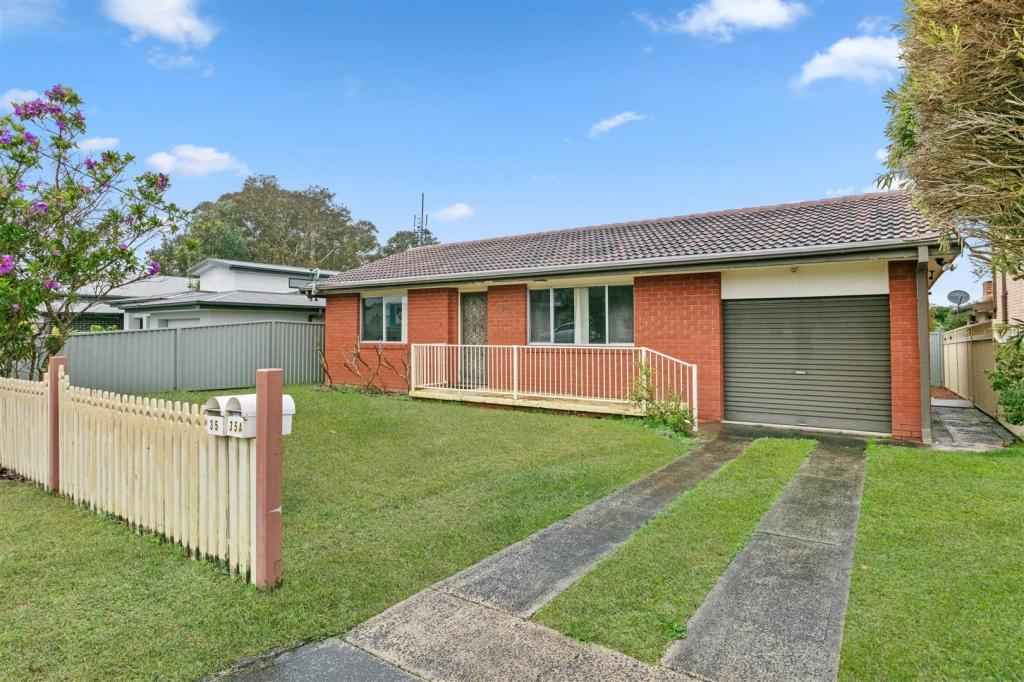 35 & 35A EIGHTH AVE, TOUKLEY, NSW 2263