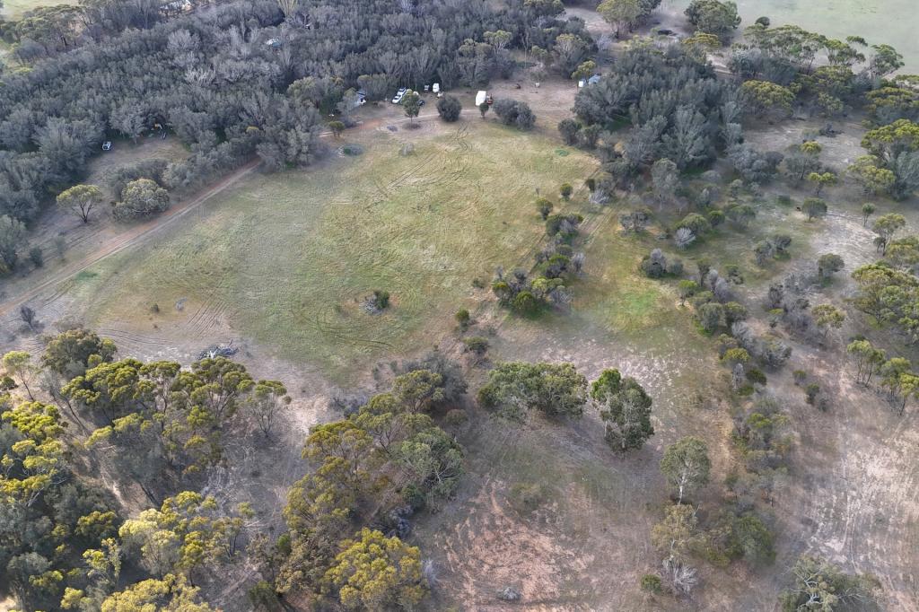 7 Treasure Rd, Woodanilling, WA 6316
