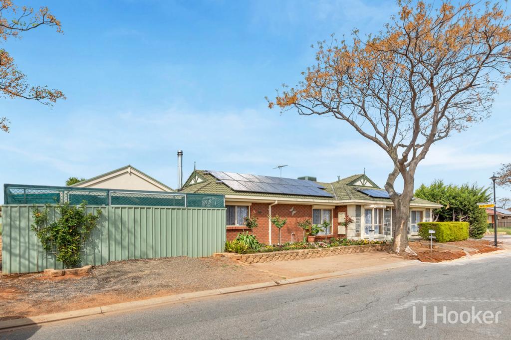 13 Oxford Tce, Blakeview, SA 5114