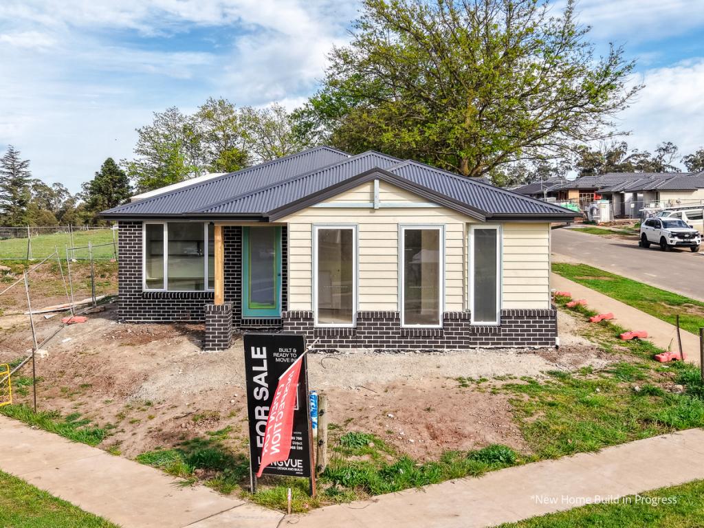 1 Compass St, Drouin, VIC 3818