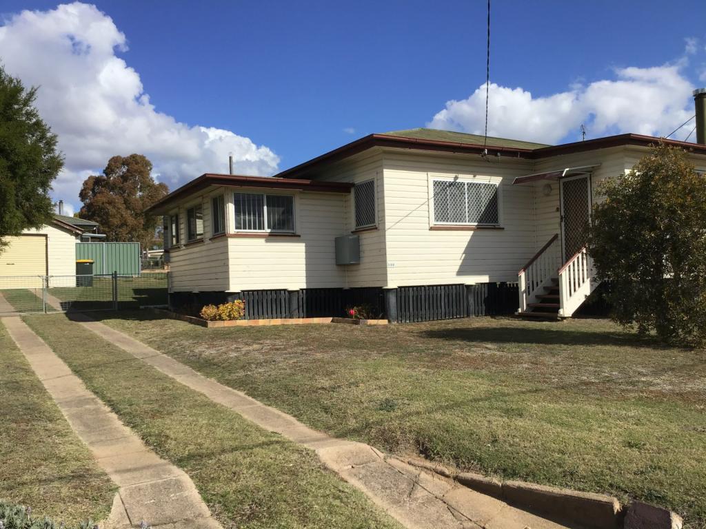136 Wood St, Warwick, QLD 4370
