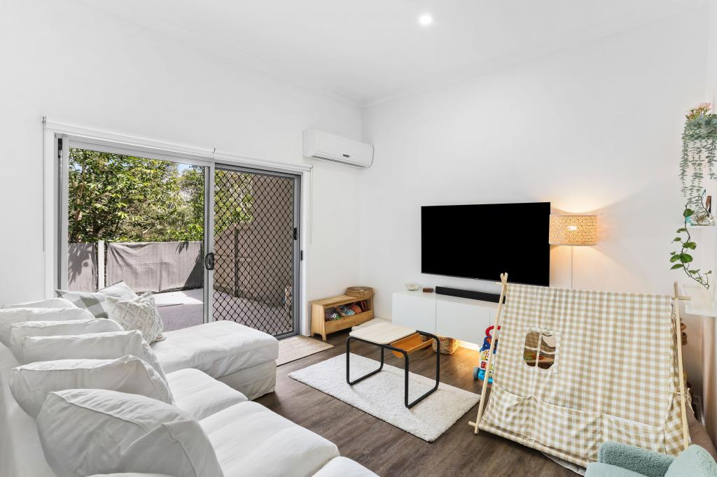 17/2 Toohey St, Pacific Pines, QLD 4211