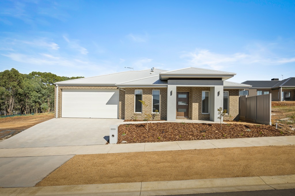 3 Bowyer-Smith Way, Leneva, VIC 3691