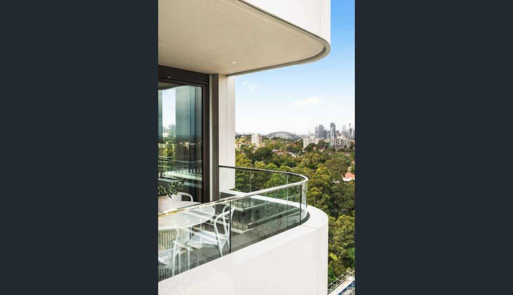 1401/15 CANBERRA AVE, ST LEONARDS, NSW 2065