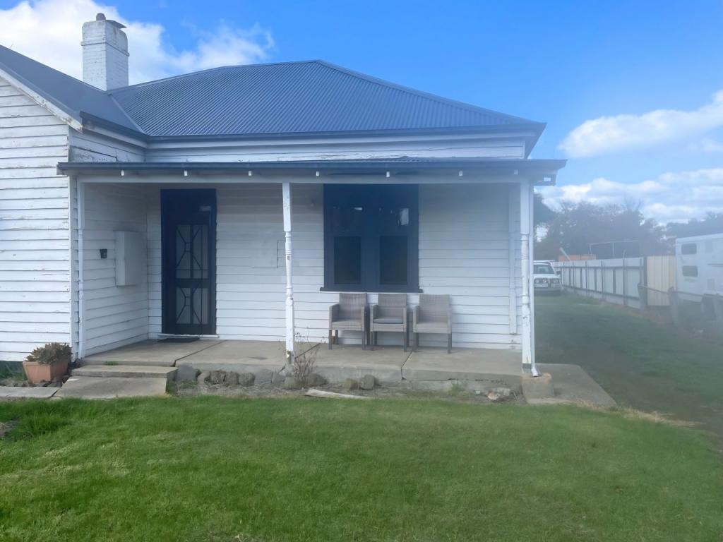 20 Heckfield St, Macarthur, VIC 3286