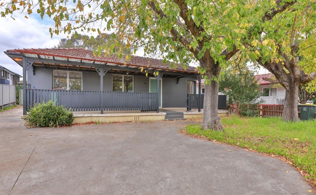 76 Mamre Rd, St Marys, NSW 2760