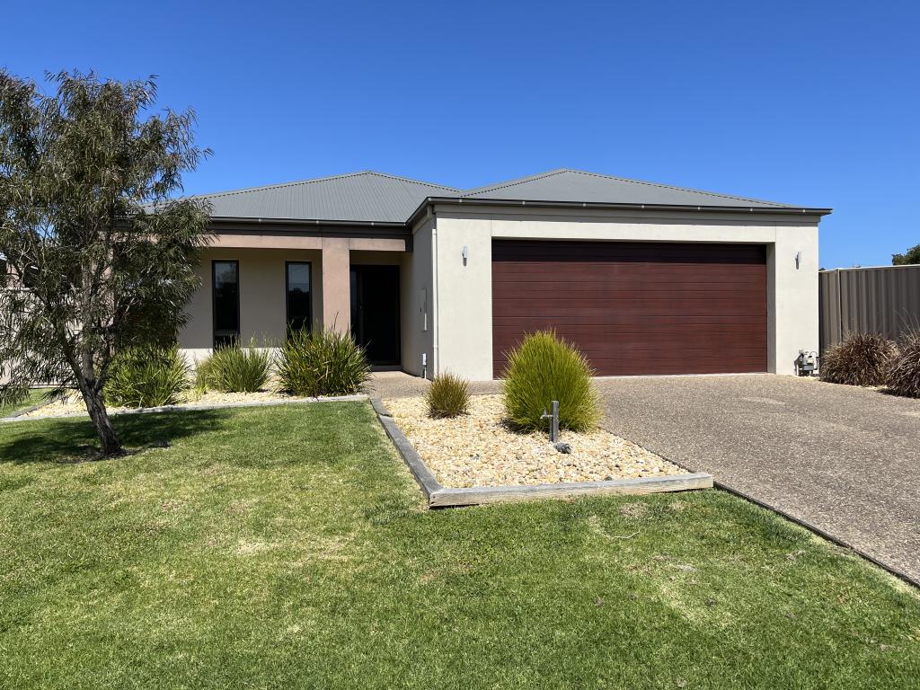 13 Railway Pl, Sale, VIC 3850