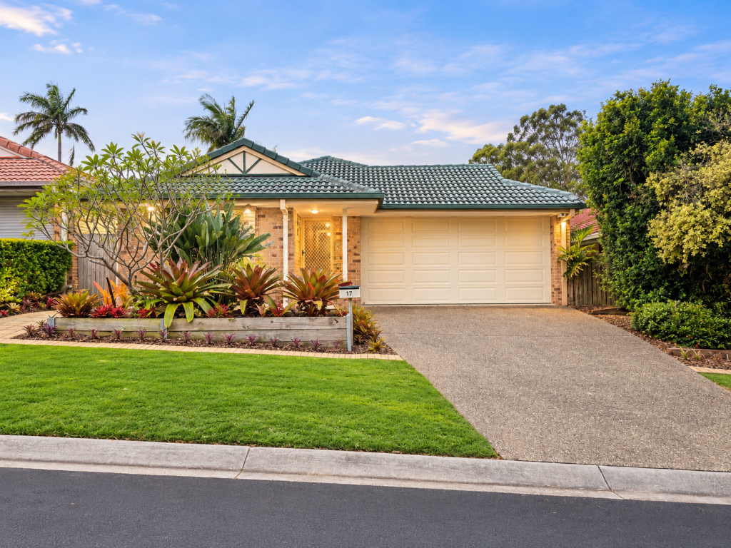 17 Augusta Cres, Forest Lake, QLD 4078
