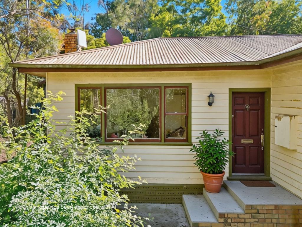 8 Hennigan Cres, Forrest, VIC 3236