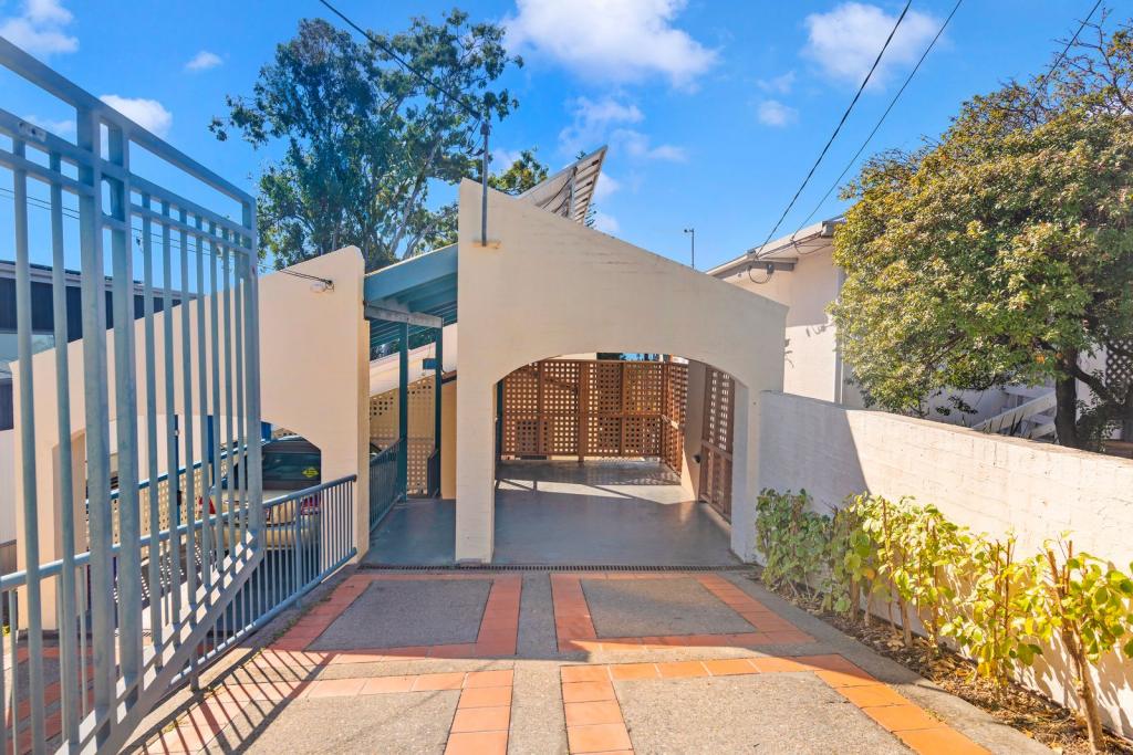 2/13 Biby St, Tugun, QLD 4224