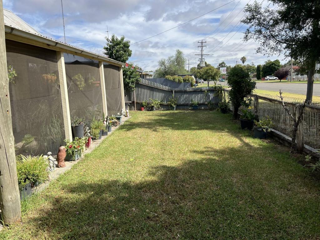 27 Barooga St, Berrigan, NSW 2712