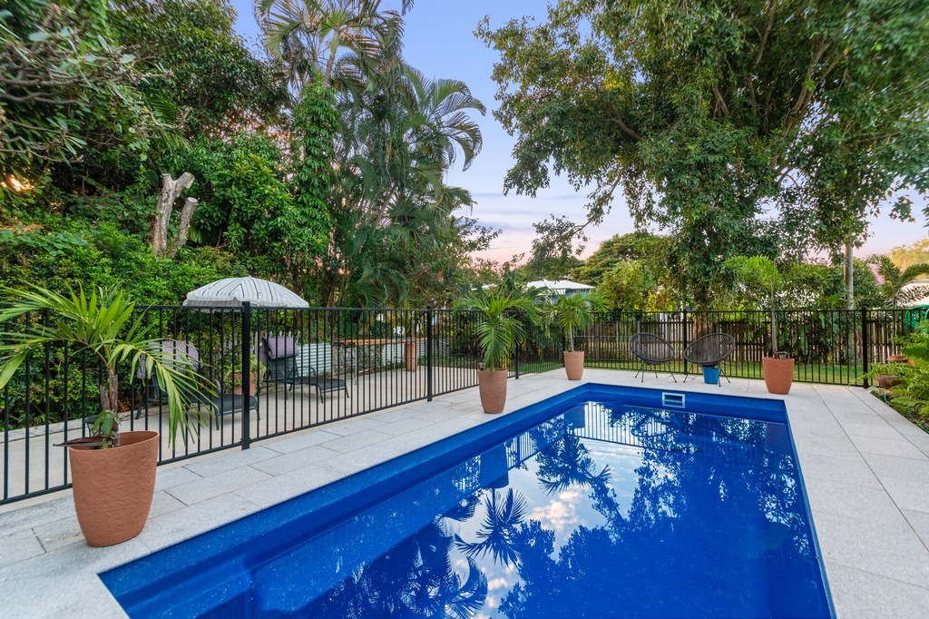 10 Gulliver St, Mundingburra, QLD 4812