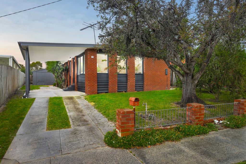 15 Hoya Cres, Frankston North, VIC 3200