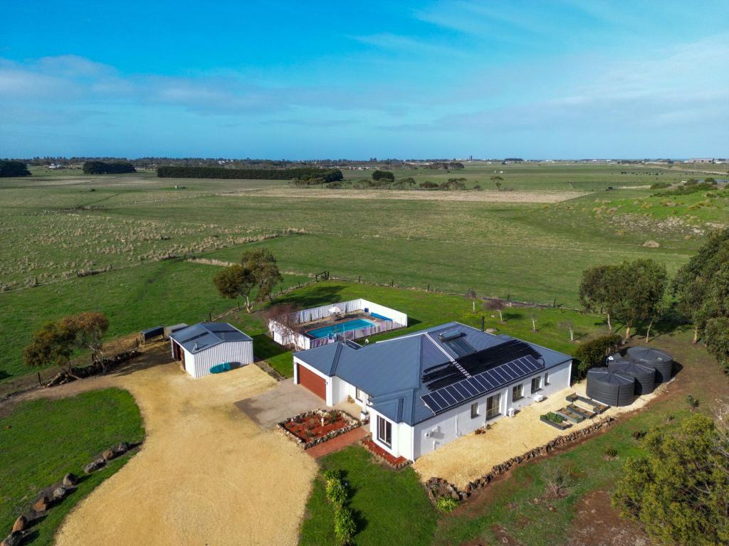 174 Blackwood Rd, Port Fairy, VIC 3284